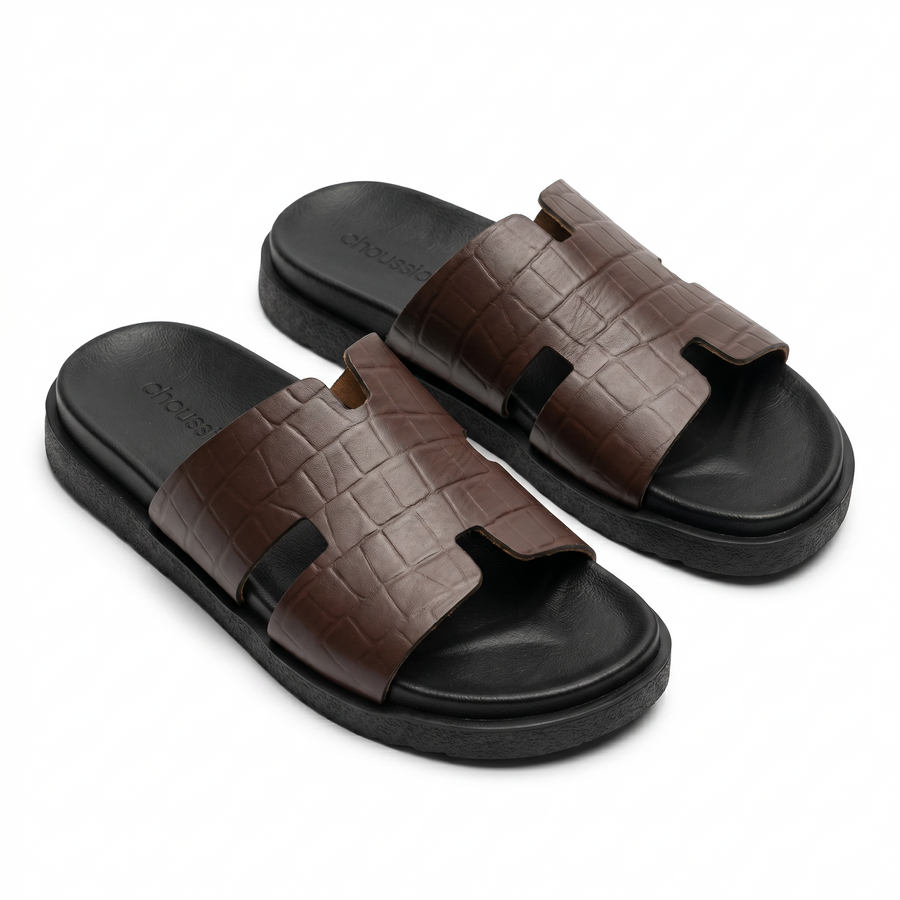 Sandales Homme en Cuir – Bride “H” Effet Croco Marron